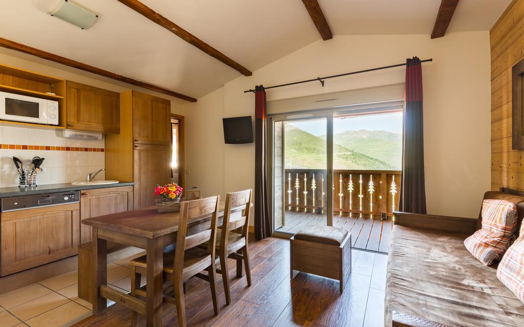 Lagrange Vacances Les Chalets De L'Adet Saint-Lary-Soulan Zimmer foto